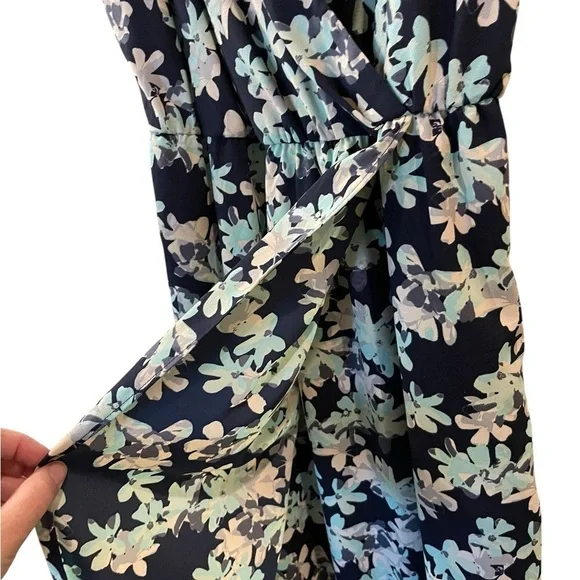 Banana Republic Faux Wrap Maxi Dress Floral Print Navy & Mint Size: 4 Petite - Picture 4 of 12